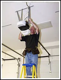 United Garage Door Service Los Angeles, CA 323-419-5472